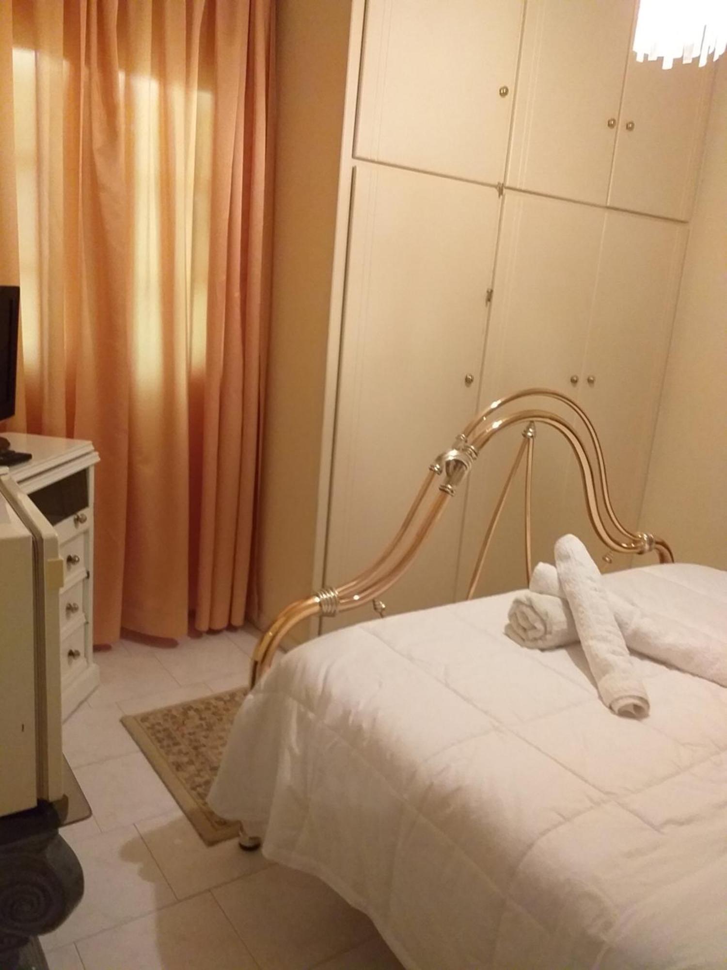 Roulas Cozy Apartments Artemida  Oda fotoğraf